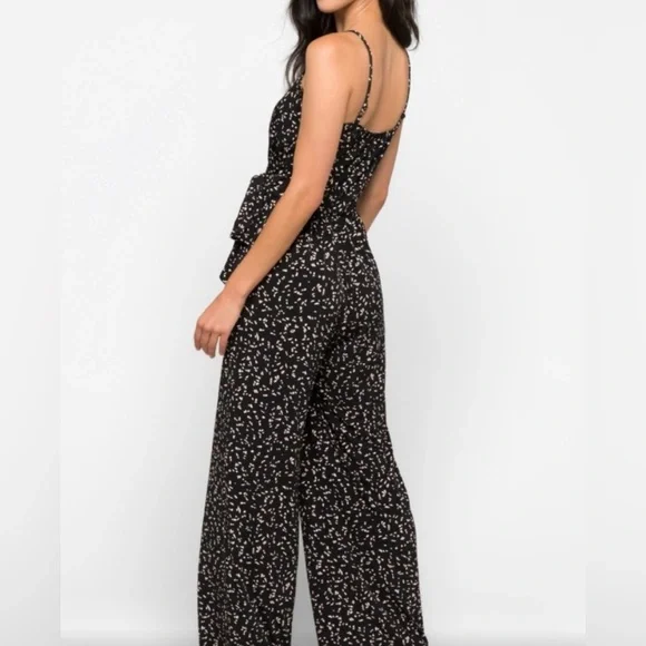 KAILEIGH Flattering Black & White Patterned Jumpsuit W/off-white Fleck Pattern - Picture 2 of 9